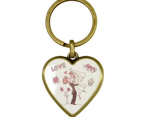 Fashion Heart-Shaped Metal Keyring is suitable for wedding gifts.