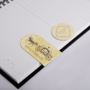 With a strong magnet, Magnetic Page Marker Clip can attract several pages.