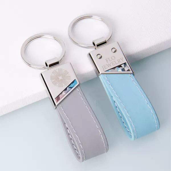 Clean And Minimalist Appearance Of Slanted Metal Leather Keychain (Geometric Cut Printed)